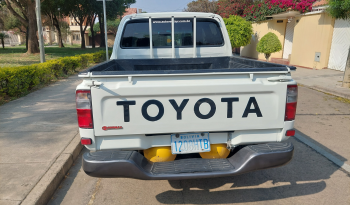 TOYOTA HILUX 2003 lleno