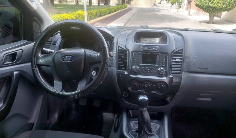 FORD RANGER lleno
